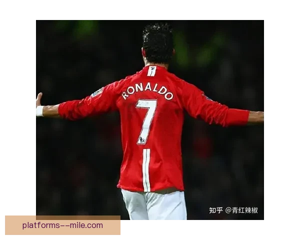 C罗专访痛批曼联管理不当遭遇解约风波引热议