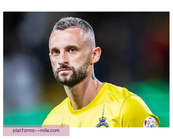 布罗佐维奇在利雅得胜利表现稳定 成为中场核心助球队强势夺胜